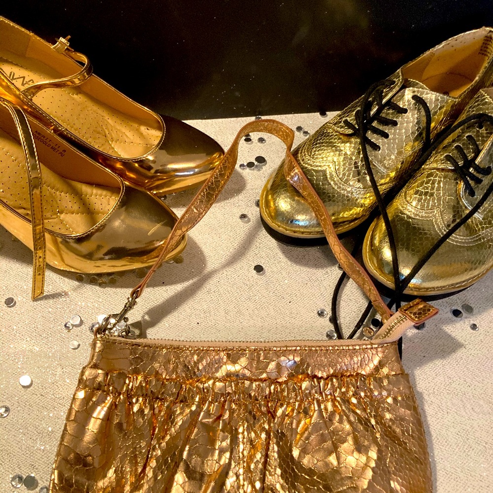 Gold closet combo